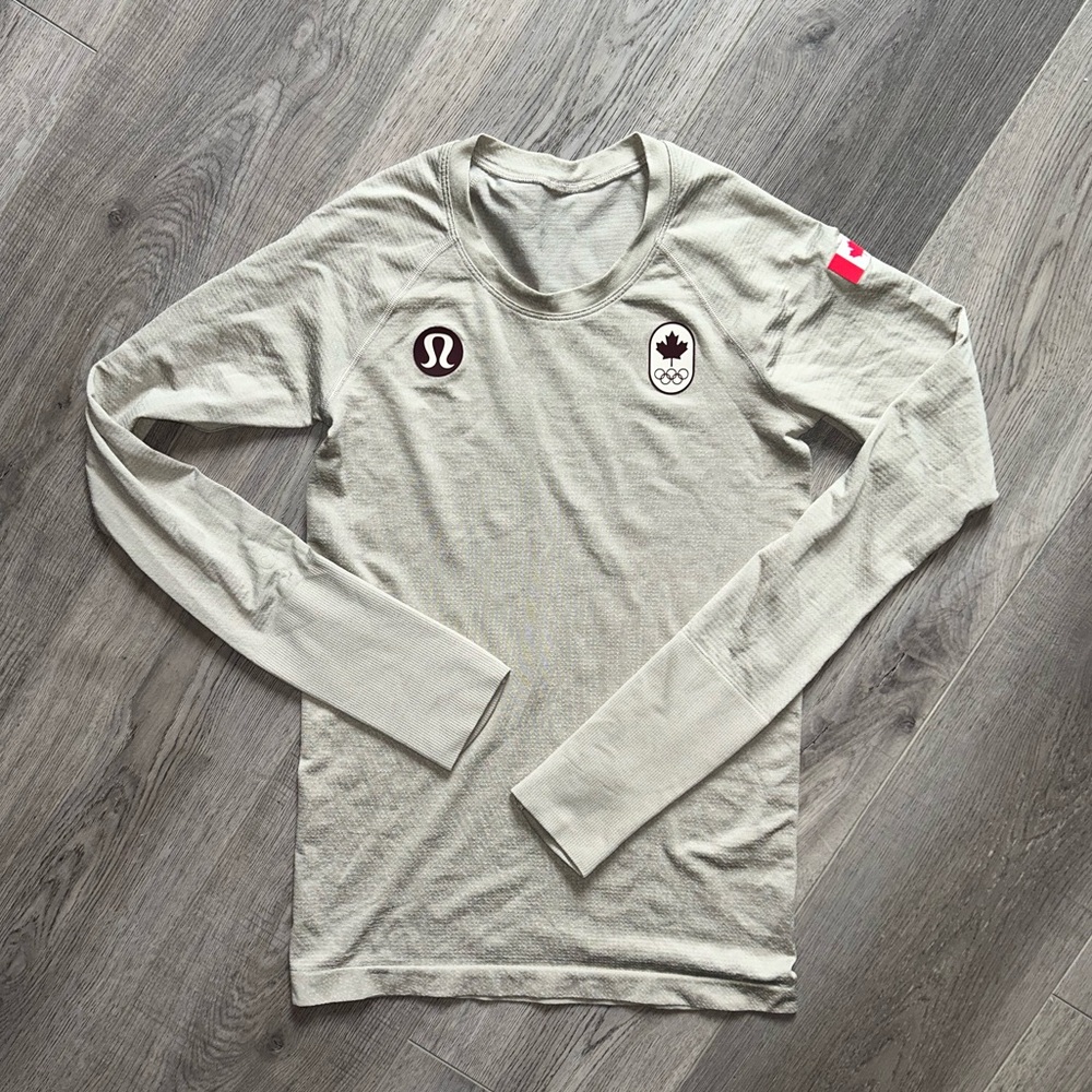 EUC Lululemon Swiftly Tech Team Canada Long Sleeve - Picture 2 of 4